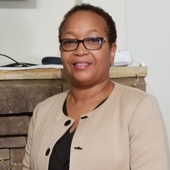 Meet your Posher, Joanne - Picture 1 of 1